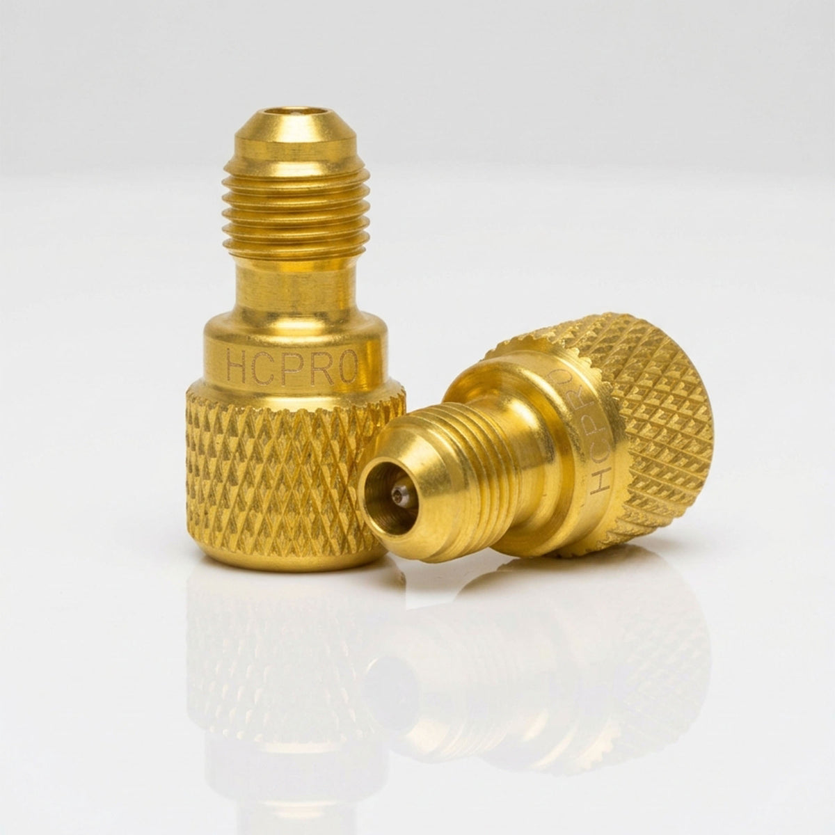 HCAD140 Adapter 5/16" SAE Hose x 1/4" SAE Port – Brass Fitting